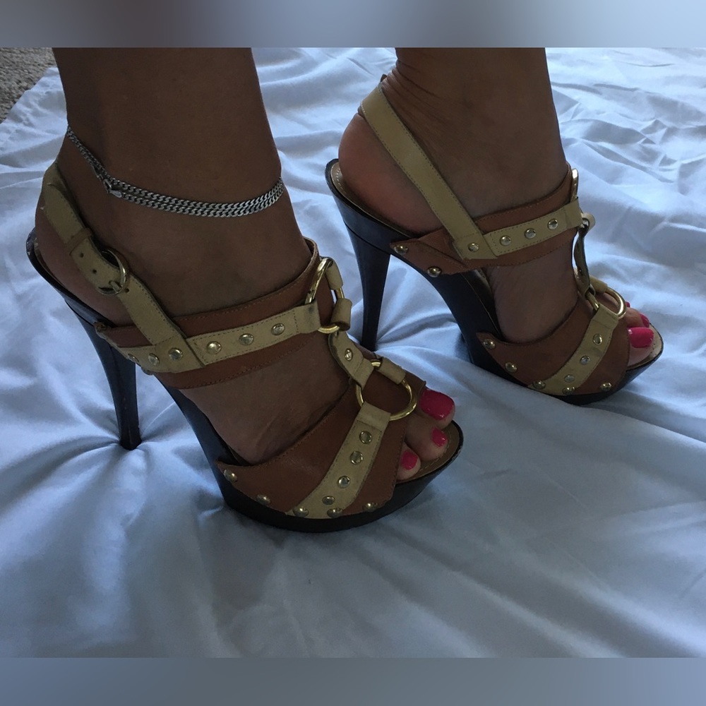 Jessica Simpson sexy leather tan/brown/metal platform stiletto heels. - Picture 3 of 8